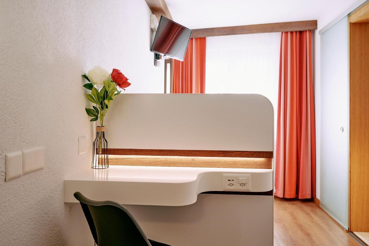 Elite Hotell Visp Eksteriør bilde