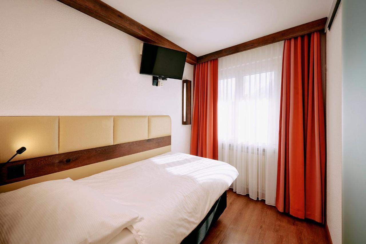 Elite Hotell Visp Eksteriør bilde
